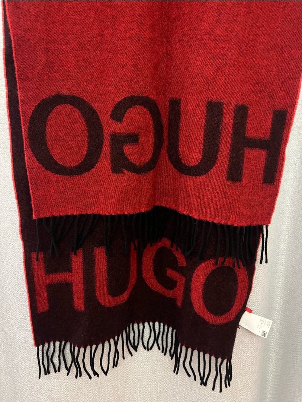 Hugo Boss Red and Dark Gray Logo Knit Scarf